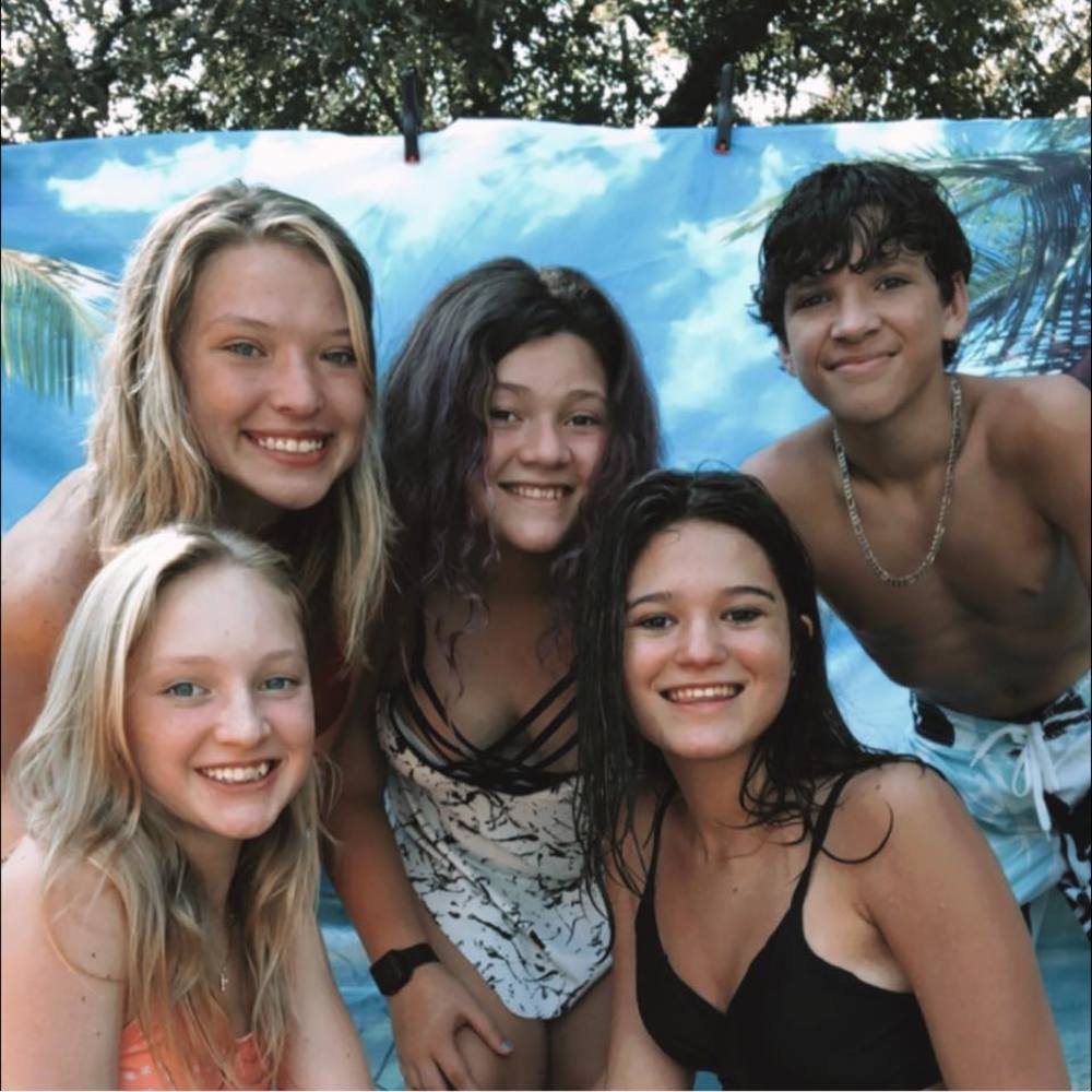 Meet your Posher, Ally